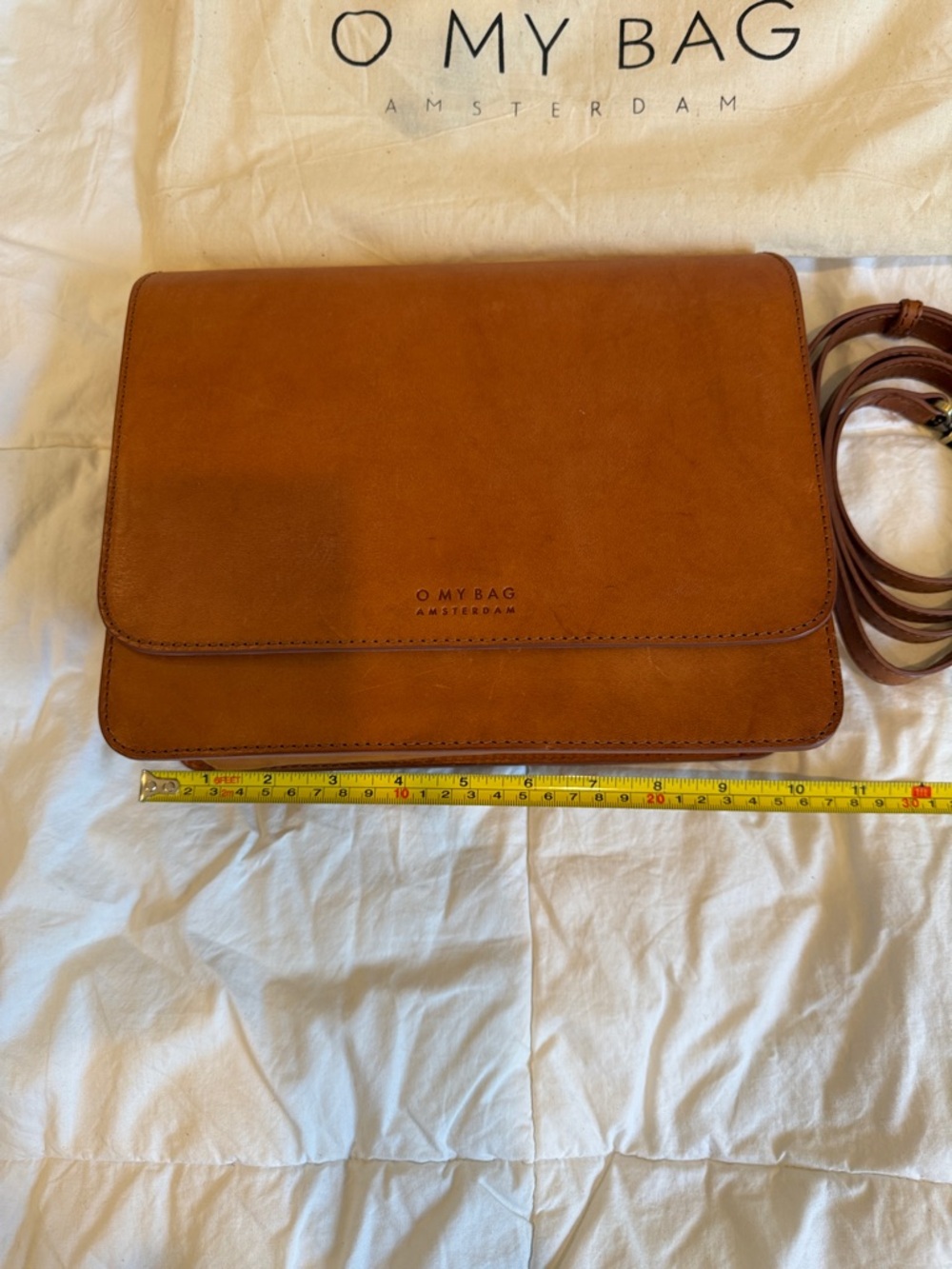Women's Tan Leather Crossbody Bag with Removable Strap - Picture 2 of 9